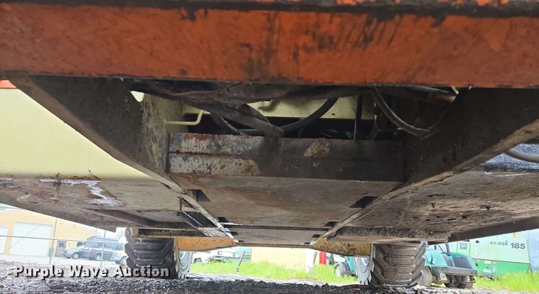 image for item EM7245 2007 JLG  4394RT scissor lift