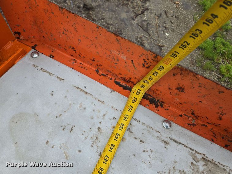 image for item EM7245 2007 JLG  4394RT scissor lift