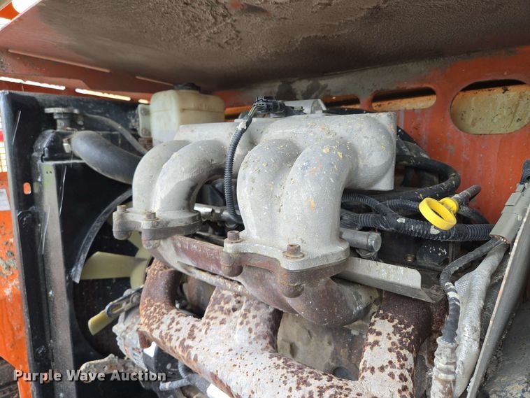 image for item EM7245 2007 JLG  4394RT scissor lift