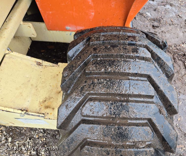 image for item EM7245 2007 JLG  4394RT scissor lift