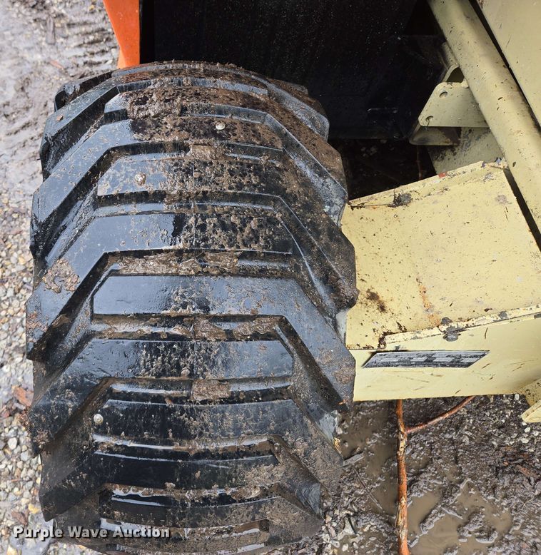 image for item EM7245 2007 JLG  4394RT scissor lift