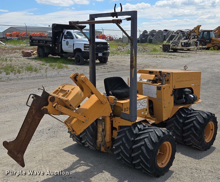 image for item EM7271 2001 Case Maxi Sneaker C vibratory cable plow