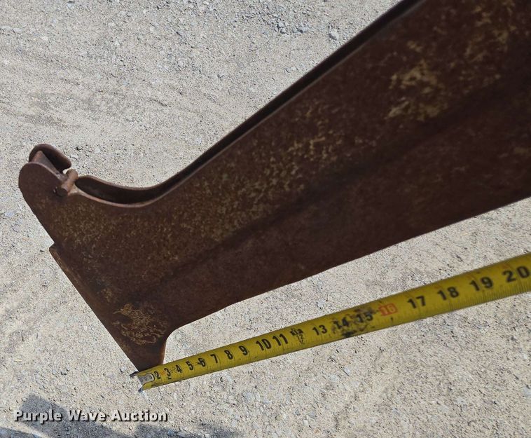 image for item EM7271 2001 Case Maxi Sneaker C vibratory cable plow