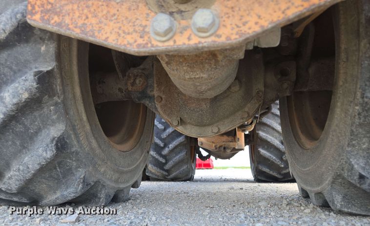 image for item EM7271 2001 Case Maxi Sneaker C vibratory cable plow