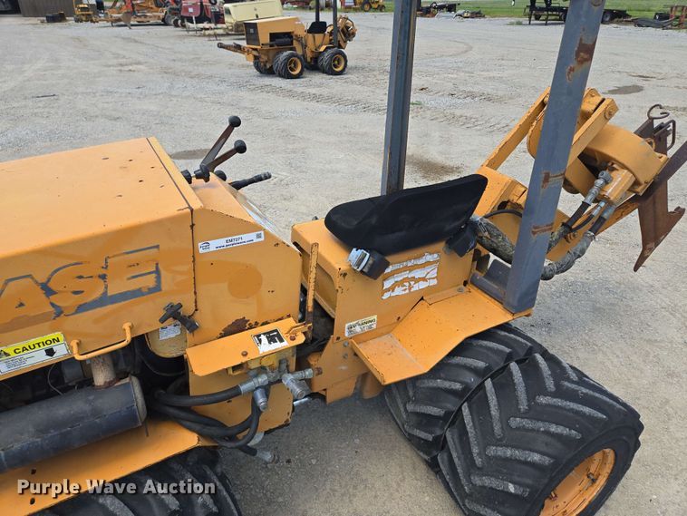 image for item EM7271 2001 Case Maxi Sneaker C vibratory cable plow