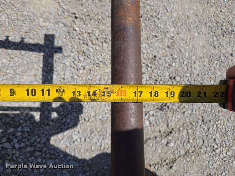 image for item EM7272 1982 Case Maxi Sneaker vibratory cable plow