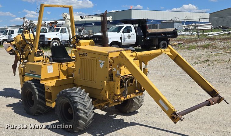 image for item EM7273 1993 Vermeer V4750 vibratory cable plow