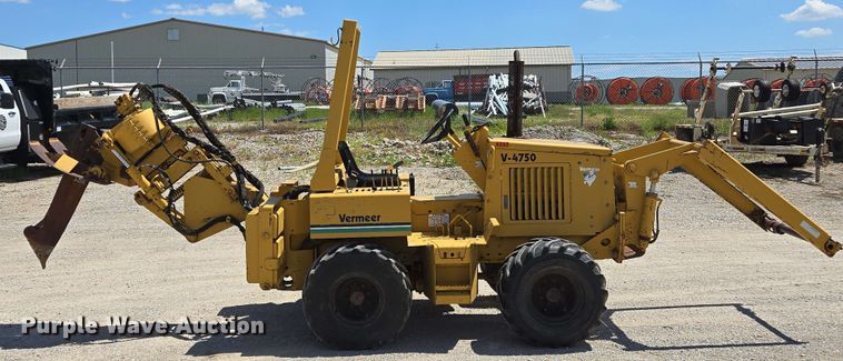 image for item EM7273 1993 Vermeer V4750 vibratory cable plow