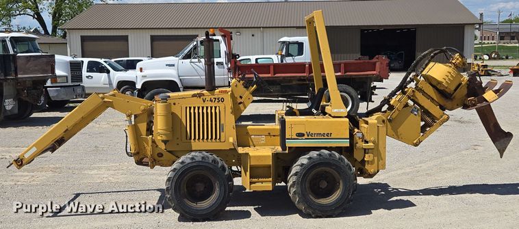 image for item EM7273 1993 Vermeer V4750 vibratory cable plow