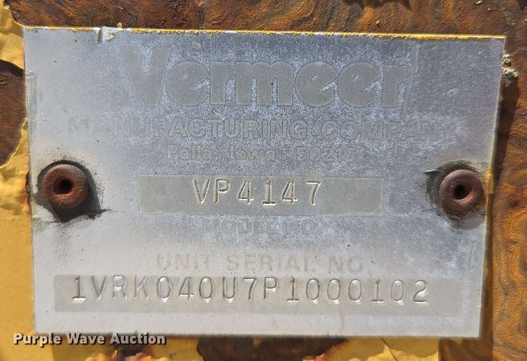 image for item EM7273 1993 Vermeer V4750 vibratory cable plow