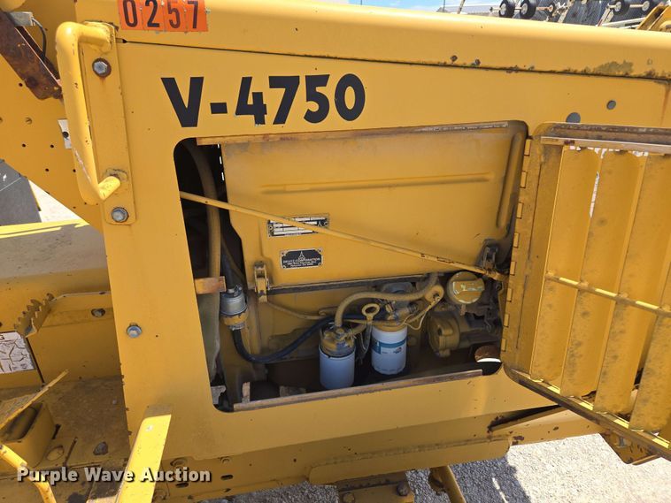 image for item EM7273 1993 Vermeer V4750 vibratory cable plow