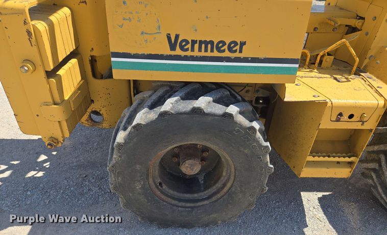 image for item EM7273 1993 Vermeer V4750 vibratory cable plow