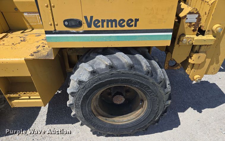 image for item EM7273 1993 Vermeer V4750 vibratory cable plow