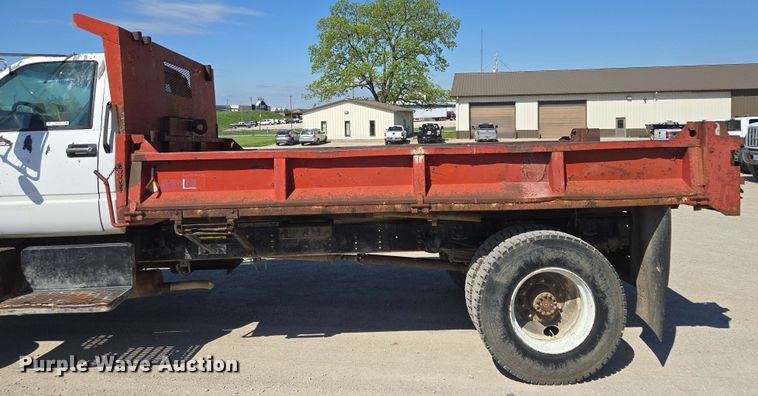 image for item EM7274 1993 Chevrolet C7 dump flatbed truck