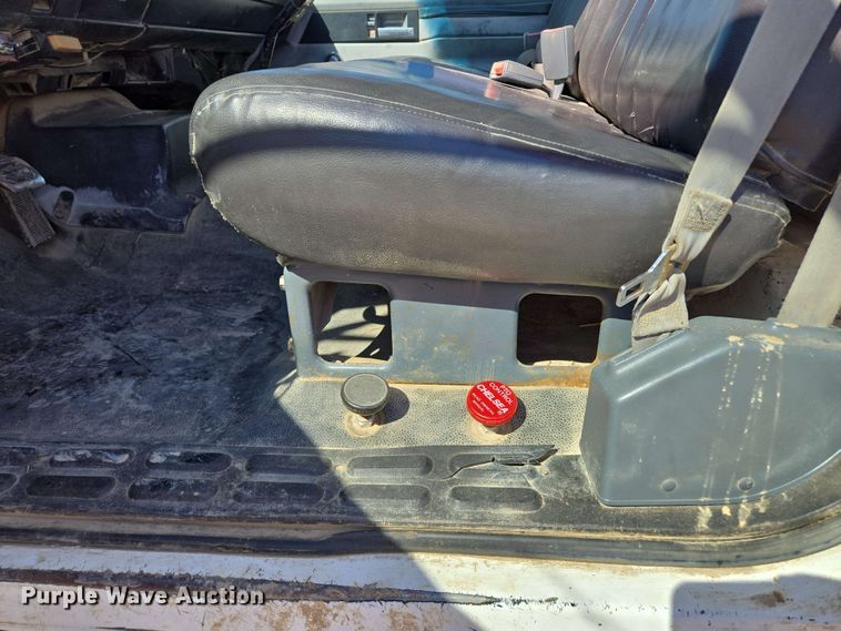 image for item EM7274 1993 Chevrolet C7 dump flatbed truck