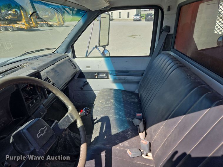 image for item EM7274 1993 Chevrolet C7 dump flatbed truck