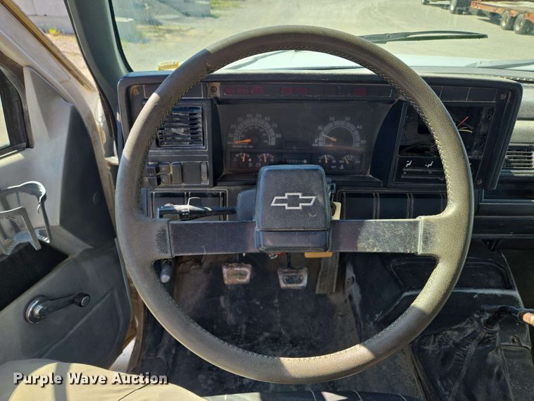 image for item EM7274 1993 Chevrolet C7 dump flatbed truck