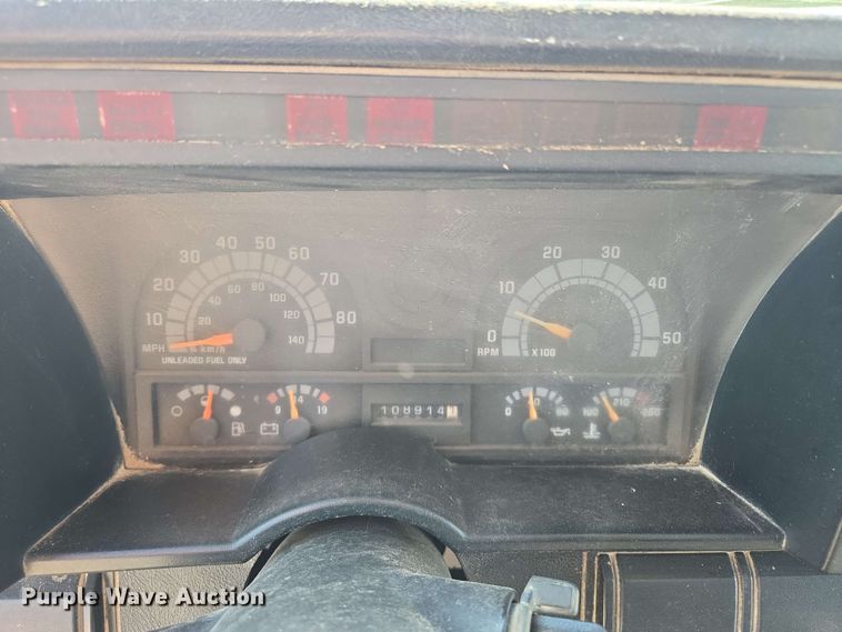 image for item EM7274 1993 Chevrolet C7 dump flatbed truck