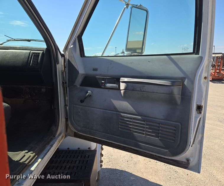 image for item EM7274 1993 Chevrolet C7 dump flatbed truck