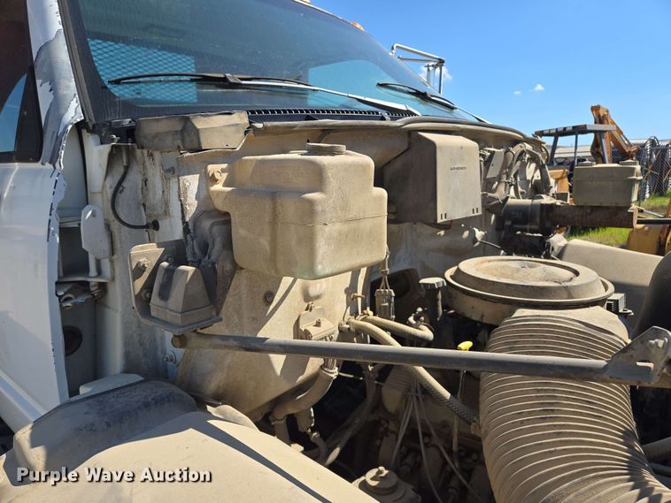 image for item EM7274 1993 Chevrolet C7 dump flatbed truck