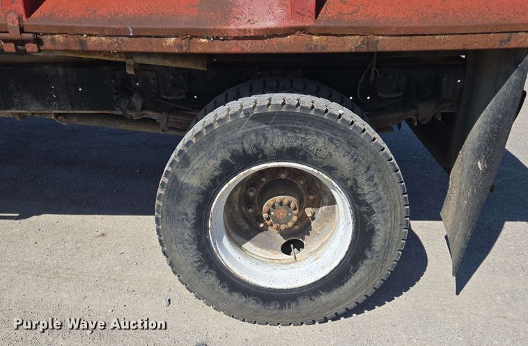 image for item EM7274 1993 Chevrolet C7 dump flatbed truck