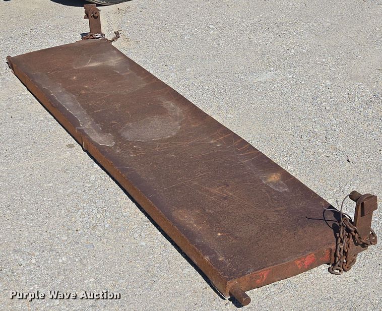 image for item EM7274 1993 Chevrolet C7 dump flatbed truck