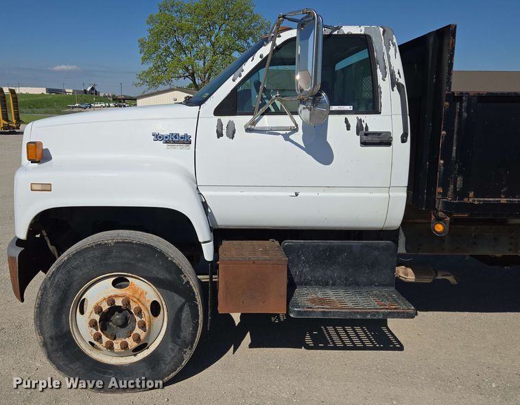 image for item EM7275 1996 GMC TopKick C5500 dump flatbed truck