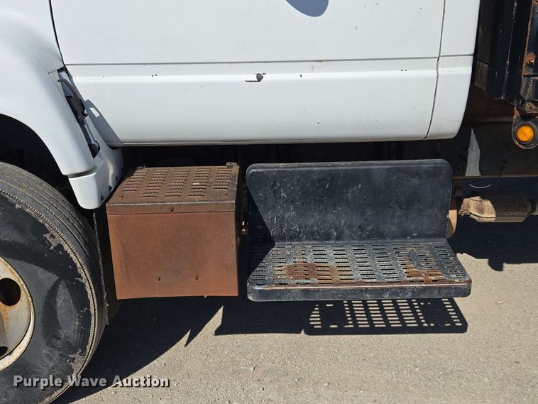 image for item EM7275 1996 GMC TopKick C5500 dump flatbed truck