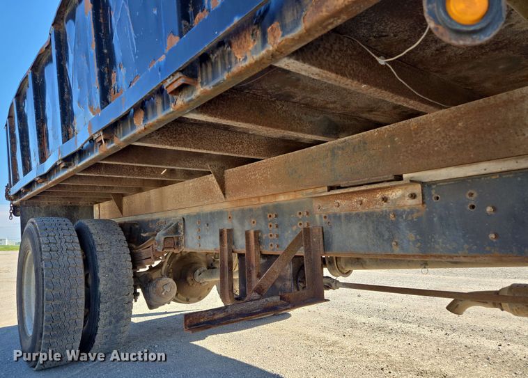 image for item EM7275 1996 GMC TopKick C5500 dump flatbed truck