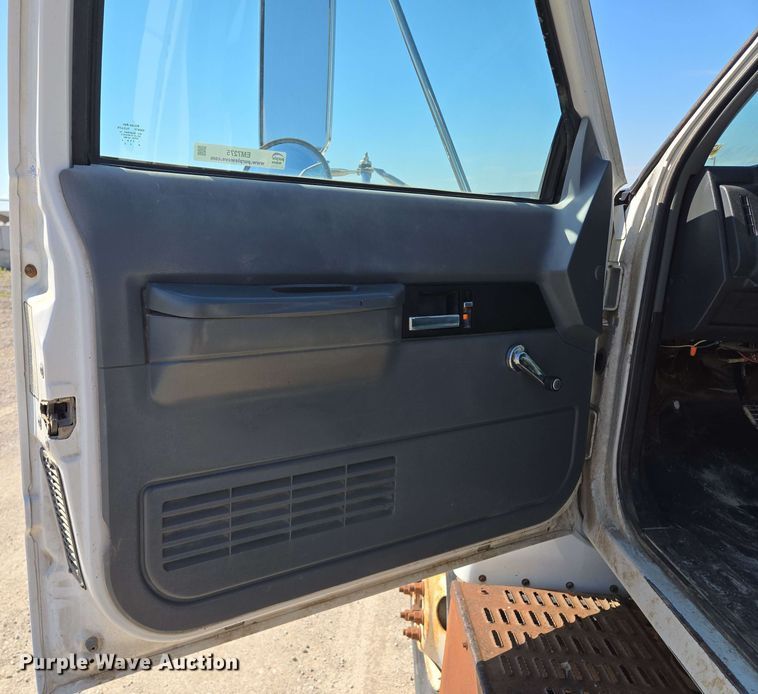 image for item EM7275 1996 GMC TopKick C5500 dump flatbed truck