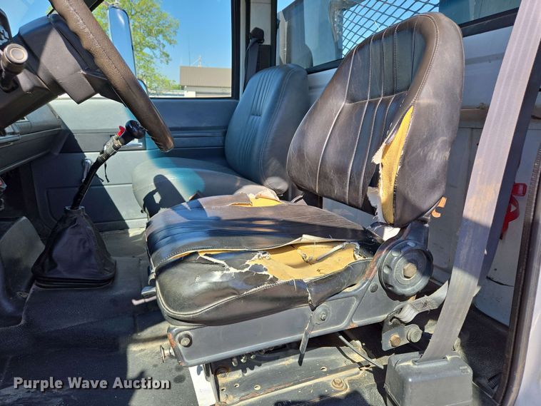 image for item EM7275 1996 GMC TopKick C5500 dump flatbed truck