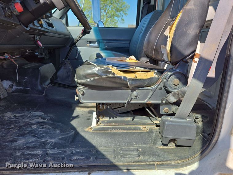 image for item EM7275 1996 GMC TopKick C5500 dump flatbed truck