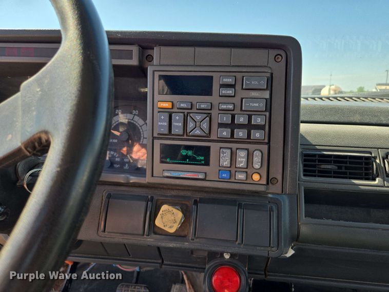 image for item EM7275 1996 GMC TopKick C5500 dump flatbed truck