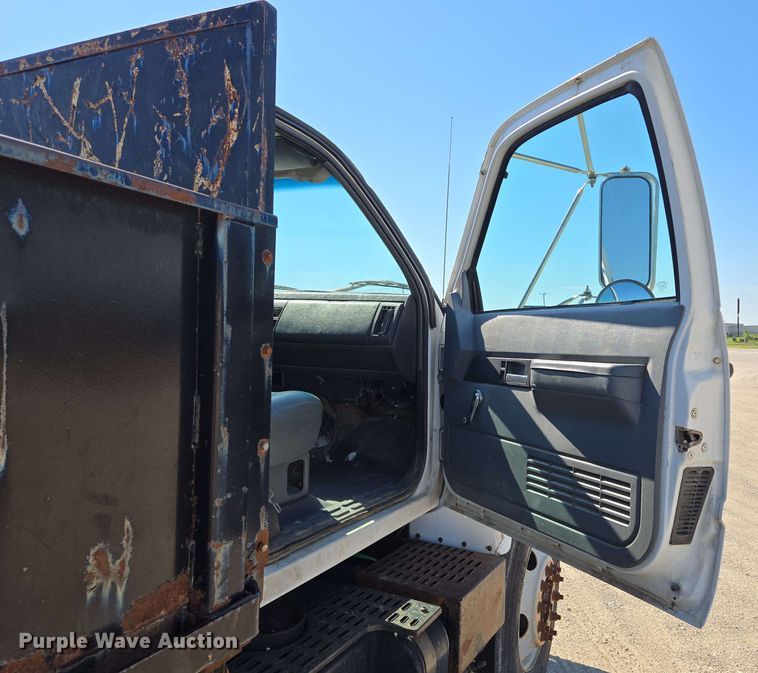 image for item EM7275 1996 GMC TopKick C5500 dump flatbed truck