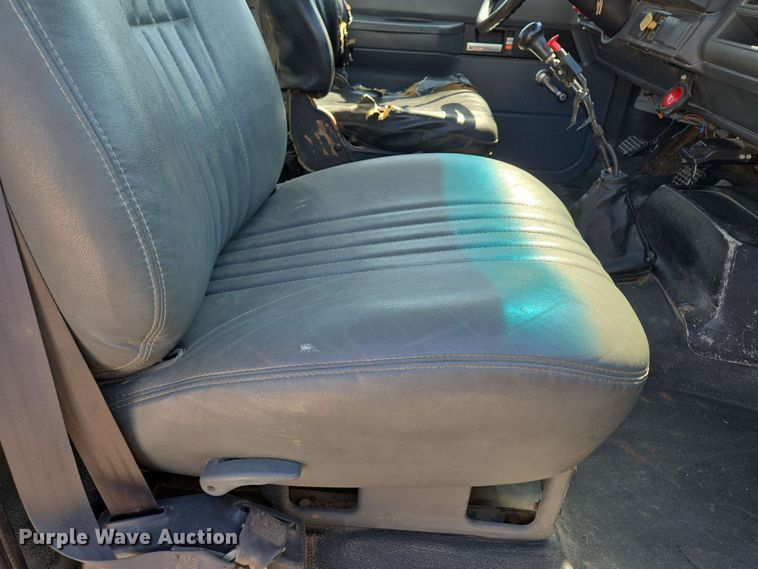 image for item EM7275 1996 GMC TopKick C5500 dump flatbed truck