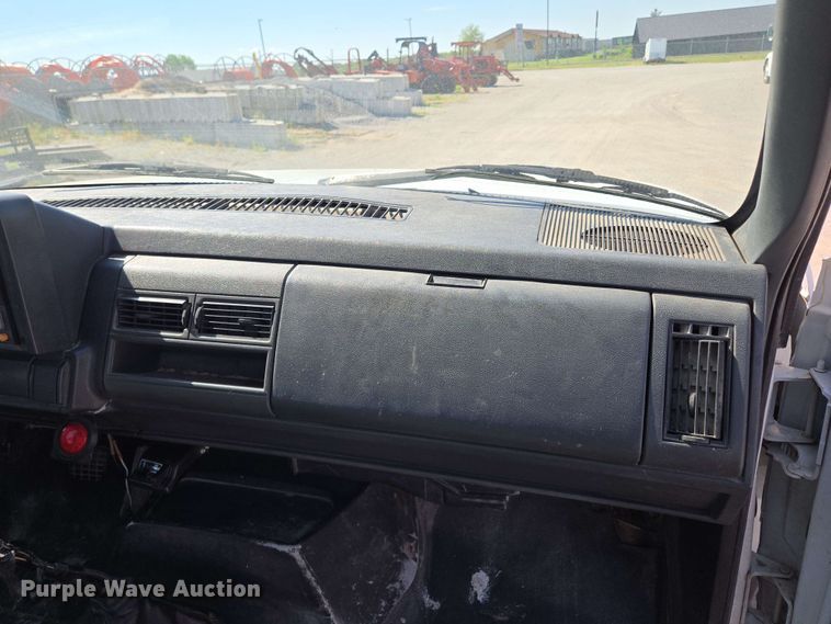 image for item EM7275 1996 GMC TopKick C5500 dump flatbed truck