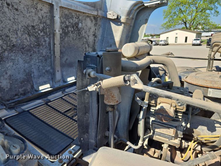 image for item EM7275 1996 GMC TopKick C5500 dump flatbed truck