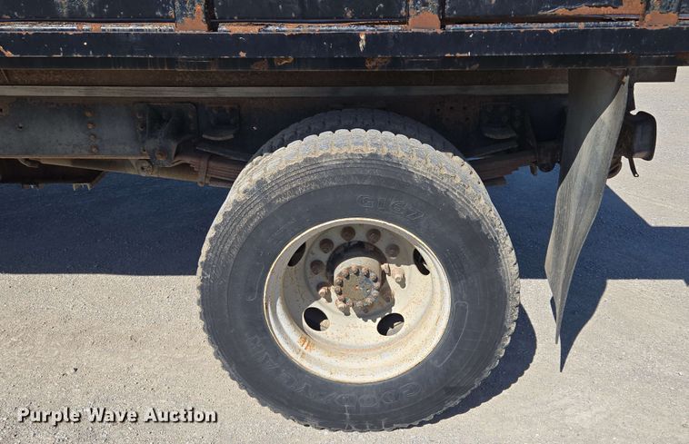 image for item EM7275 1996 GMC TopKick C5500 dump flatbed truck