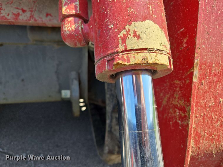 image for item EM7282 2023 Takeuchi TL12R-2 tracked skid steer loader