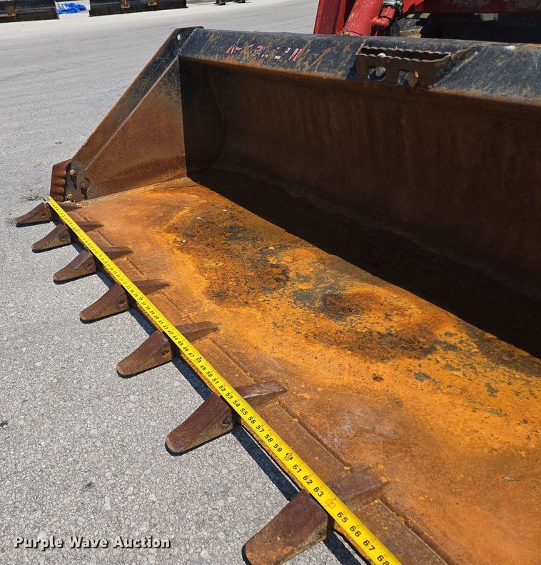 image for item EM7282 2023 Takeuchi TL12R-2 tracked skid steer loader