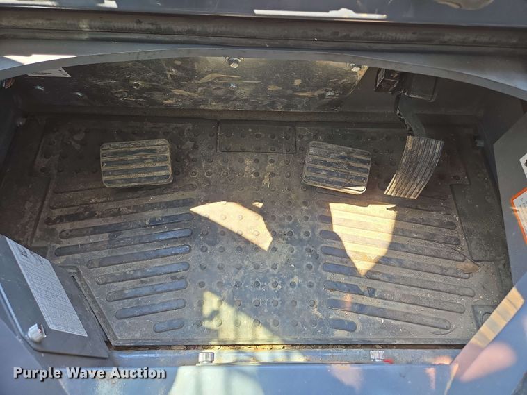 image for item EM7282 2023 Takeuchi TL12R-2 tracked skid steer loader