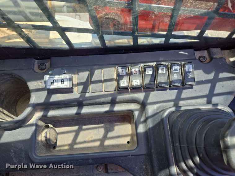 image for item EM7282 2023 Takeuchi TL12R-2 tracked skid steer loader