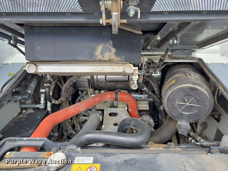 image for item EM7282 2023 Takeuchi TL12R-2 tracked skid steer loader