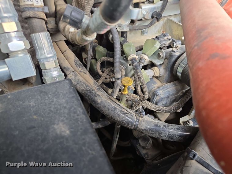 image for item EM7282 2023 Takeuchi TL12R-2 tracked skid steer loader