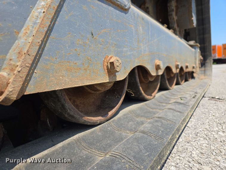 image for item EM7282 2023 Takeuchi TL12R-2 tracked skid steer loader