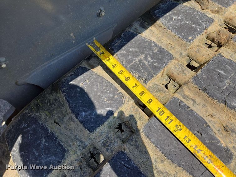 image for item EM7282 2023 Takeuchi TL12R-2 tracked skid steer loader