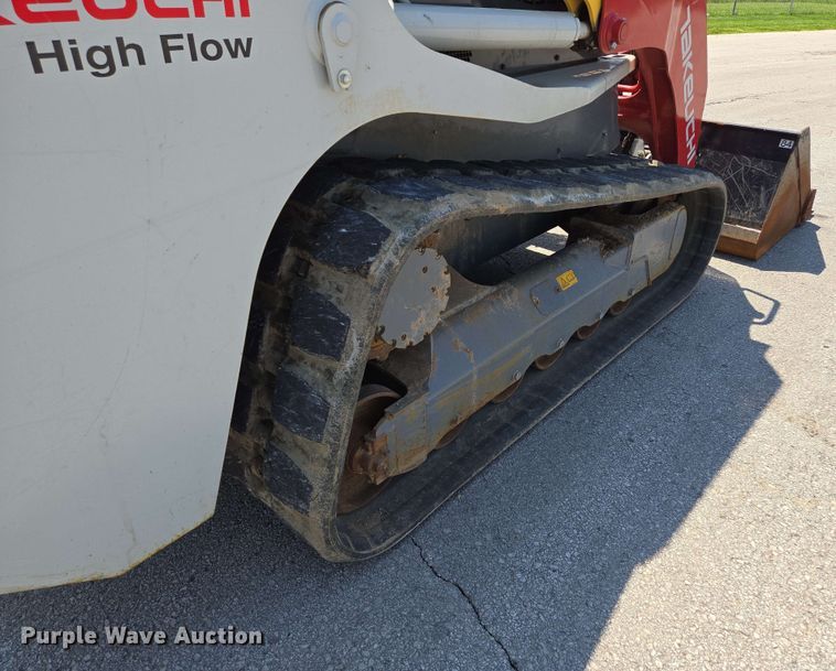 image for item EM7282 2023 Takeuchi TL12R-2 tracked skid steer loader