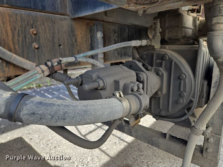 image for item EM7293 2012 International 7500 vacuum truck