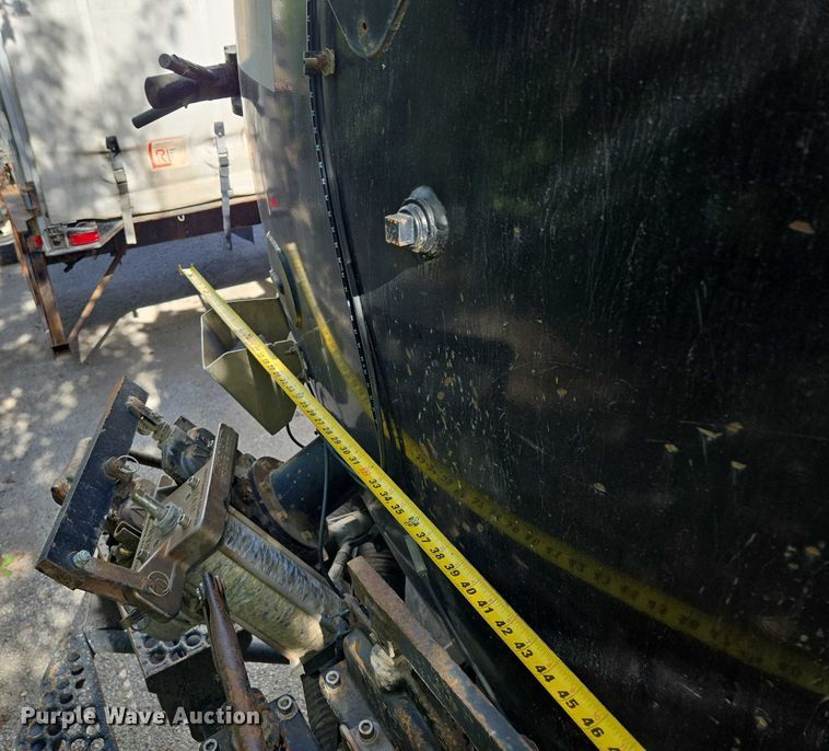 image for item EM7293 2012 International 7500 vacuum truck