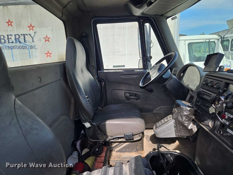 image for item EM7293 2012 International 7500 vacuum truck